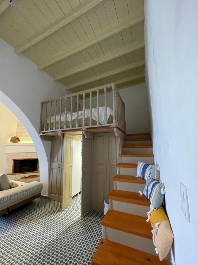 Theros - Traditional House In Psinthos