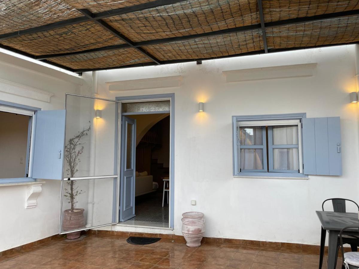 Apartmán Theros - Traditional House In *