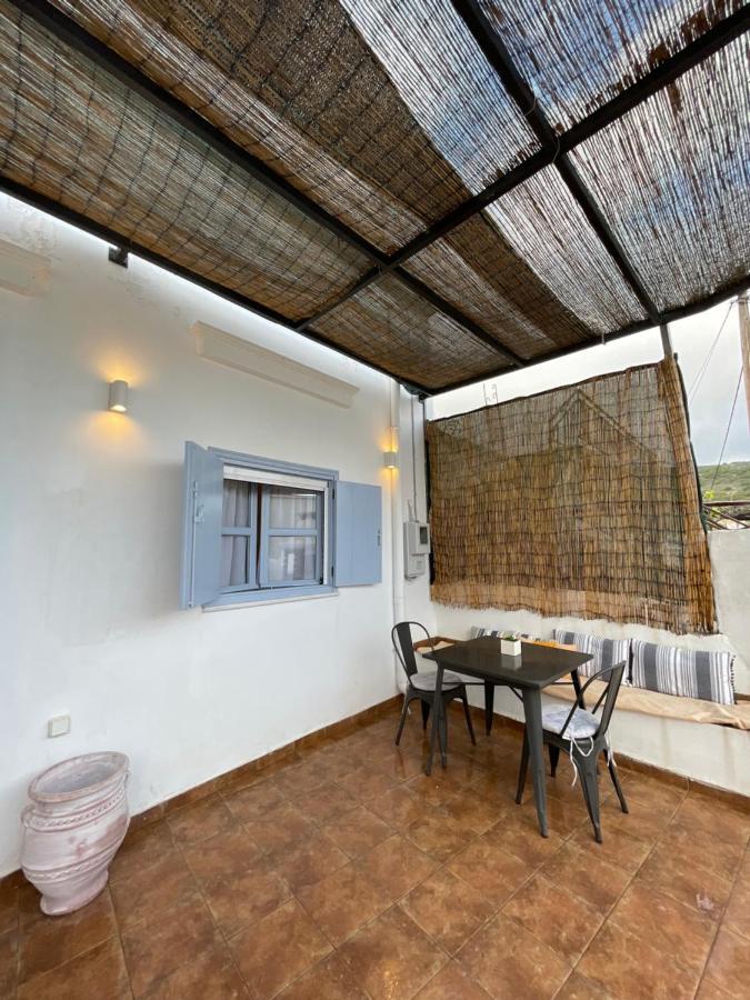 Theros - Traditional House In *